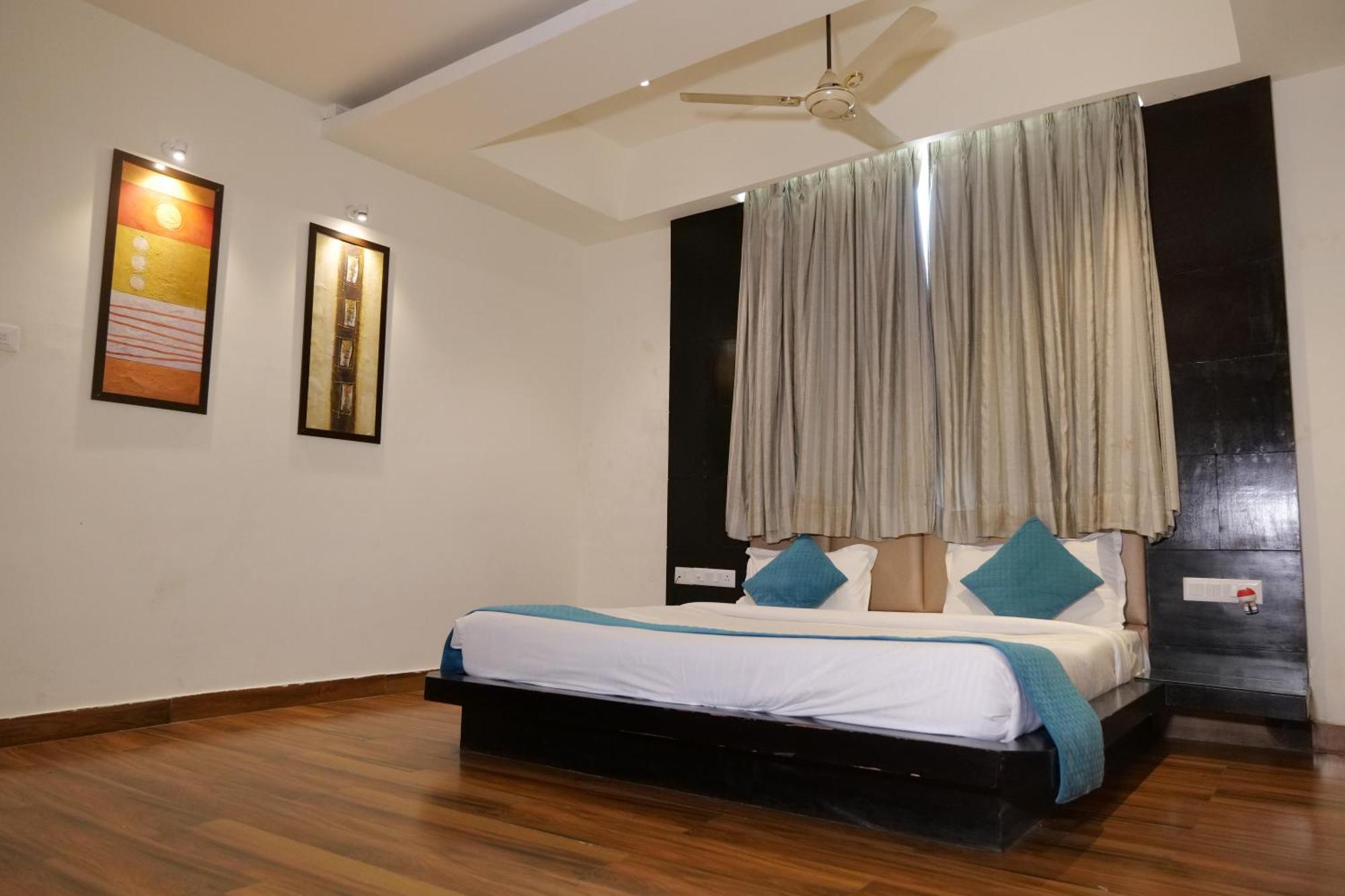 Hotel Anand Castle Kashipur Exterior photo